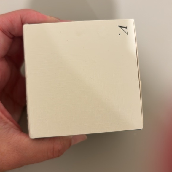 Veracity bioevolve moisturizer - Picture 5 of 5